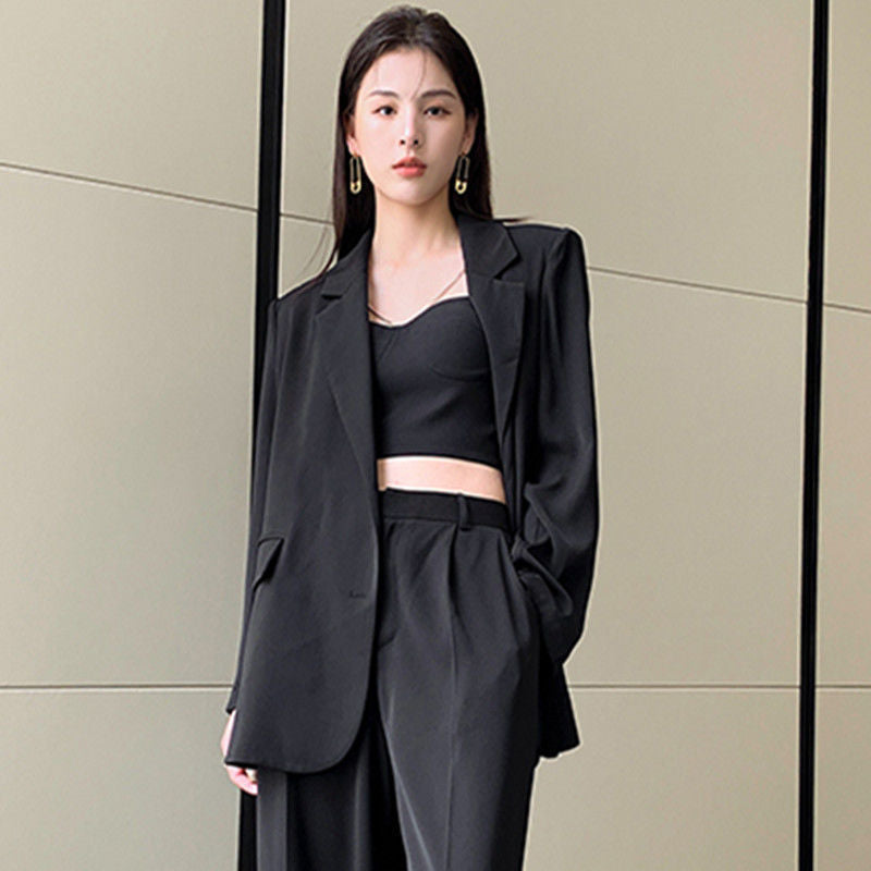 Spring Tops 2026 Internet Celebrity Trendy White Blazer High-End Design New Black Niche Jacket for Women