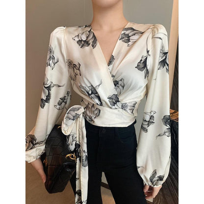 French Style Retro Floral Short Long-Sleeved Shirt for Women Spring and Summer New Design Niche Strappy V Neck Top