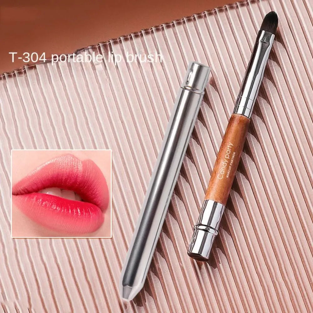 Lip & Concealer Makeup Brush