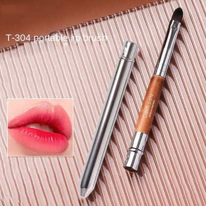 Lip & Concealer Makeup Brush