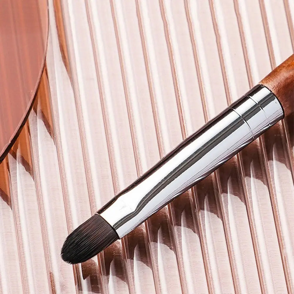 Lip & Concealer Makeup Brush
