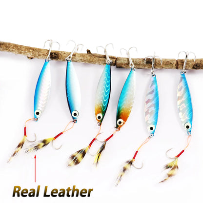 Fishing Lures Metal Jig Spinning Spoon Feather Carbon Hook Hard Artificial Bait Luminous Eye Sinking Casting Bass Tackle Pesca