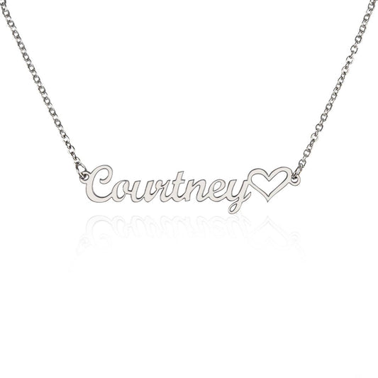 Collar con nombre clásico estilo corazón