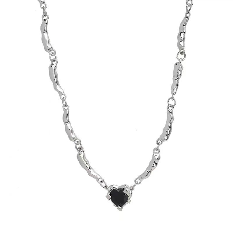 Black Peach Heart Clavicle Chain Necklace for Women